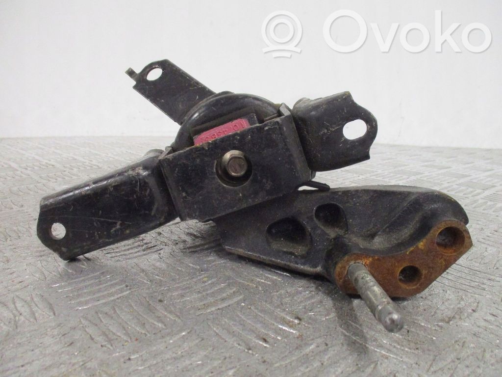 Toyota Yaris Engine mount bracket 