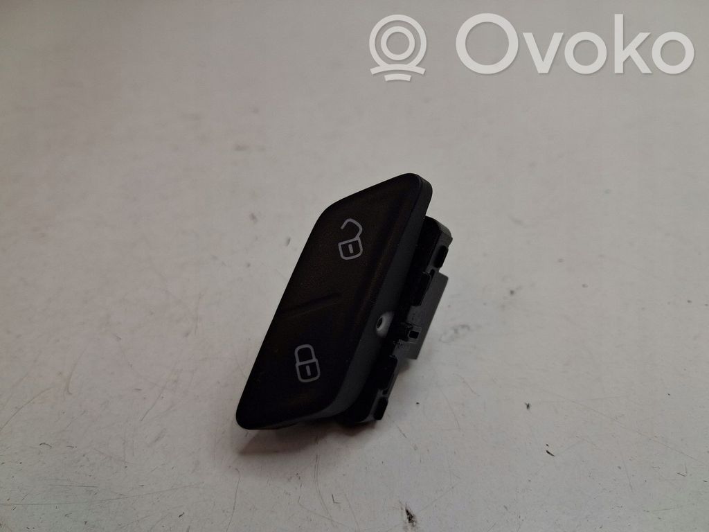 Volkswagen Golf VII Central console control unit 