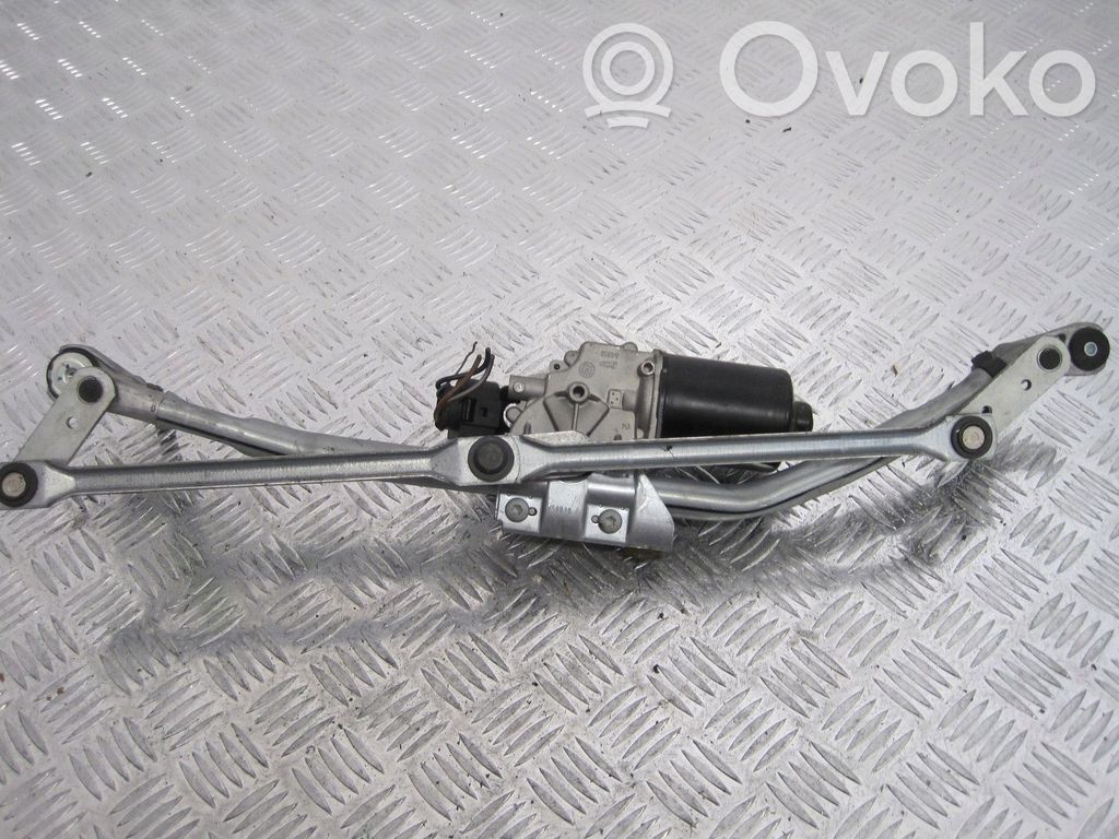 Jaguar F-Pace Front wiper linkage 
