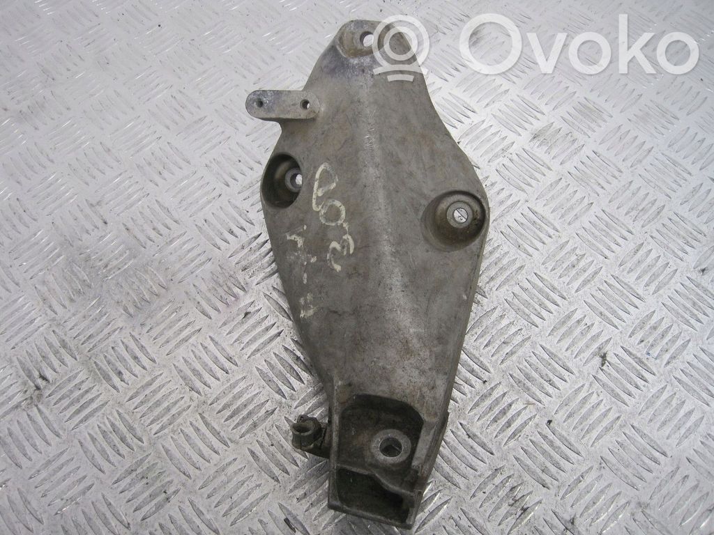 Gearbox mounting bracket   6787489