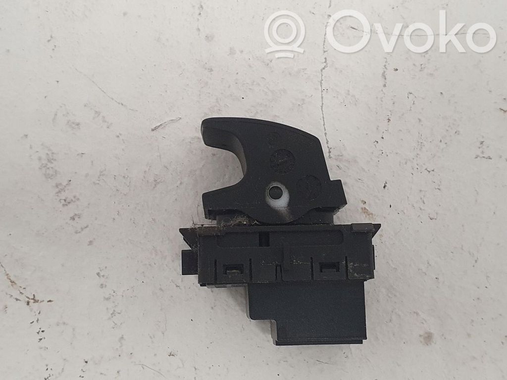 Skoda Rapid (120G, 130G, 135G) Unitate de control consolă centrală 