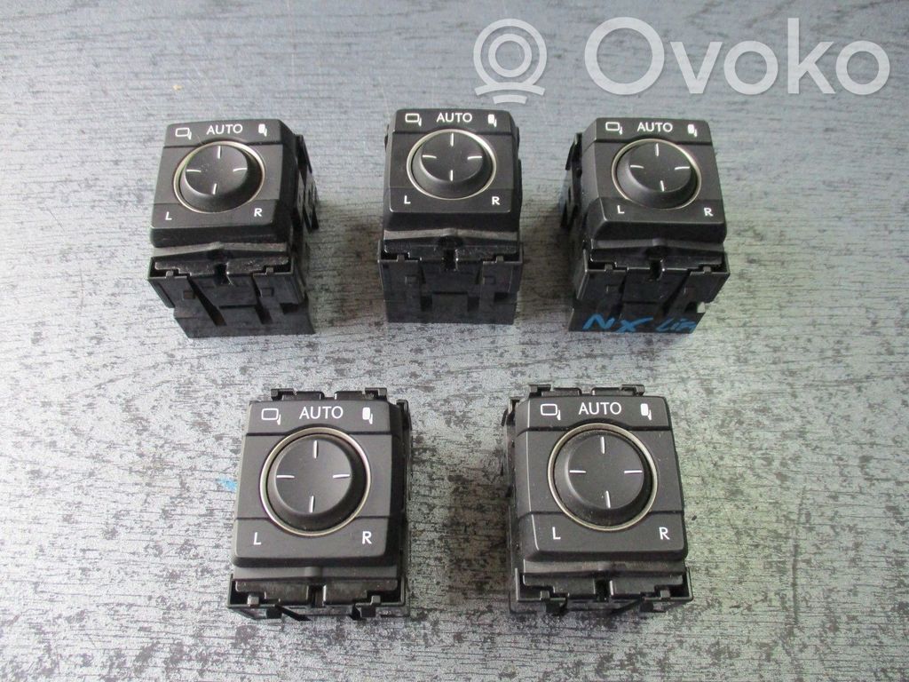 Lexus NX Central console control unit 