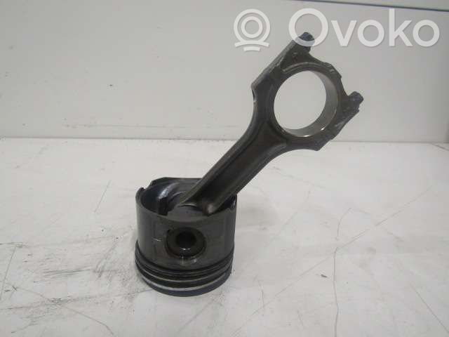 Piston   11217786998