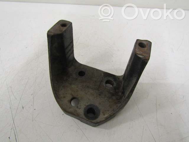 Engine mounting bracket   1813F7