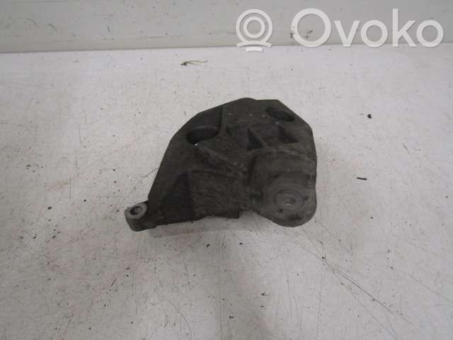 Engine mounting bracket   101849