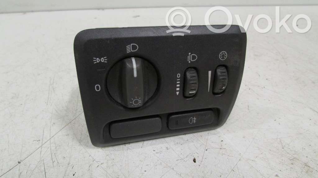 Volvo V70 Light switch 