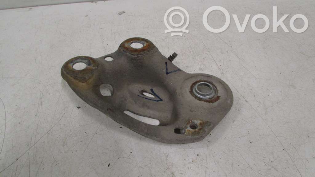 Volvo V70 Cits aizmugures šasijas elements 