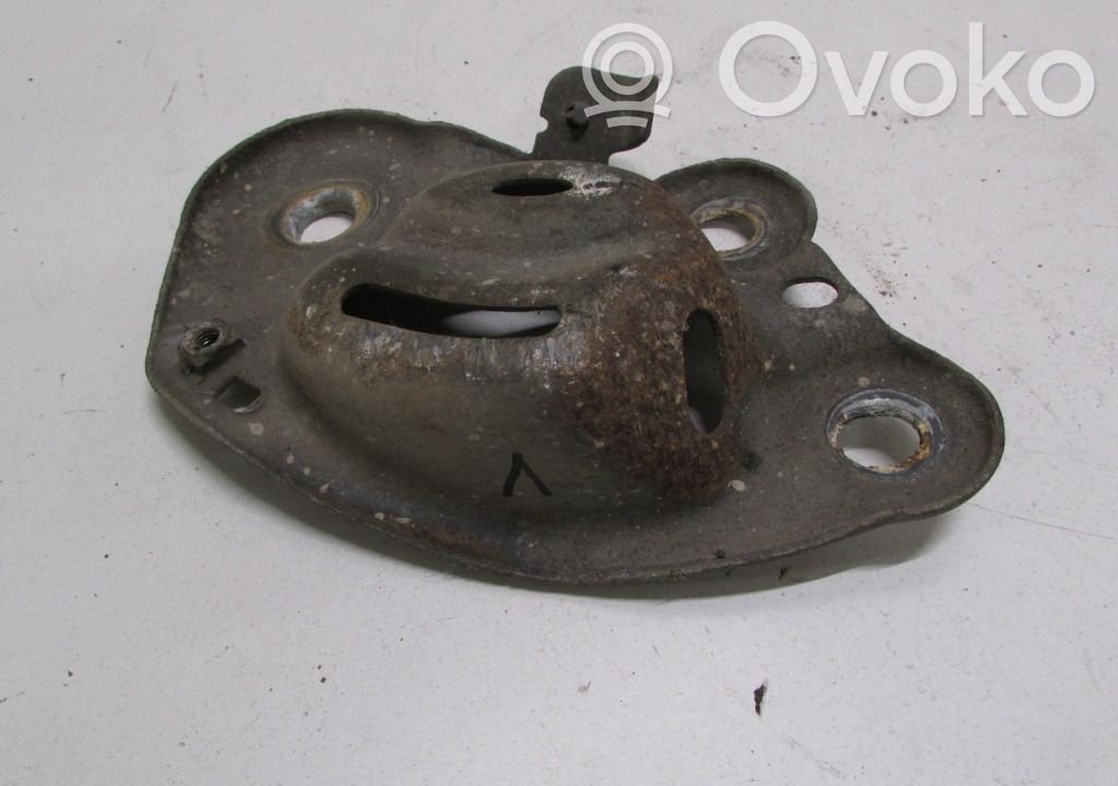 Volvo V70 Cits aizmugures šasijas elements 