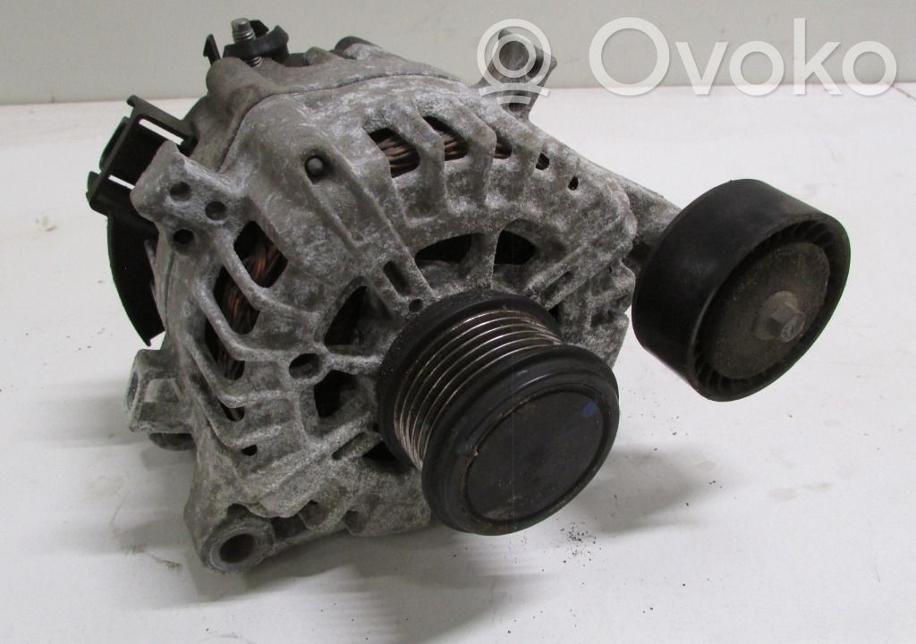 Ford Transit Courier Generatore/alternatore 