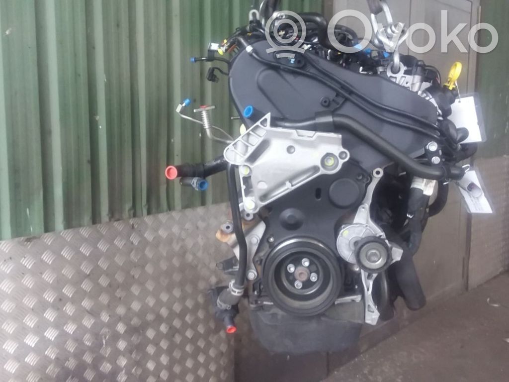 Motor   04L100090MX