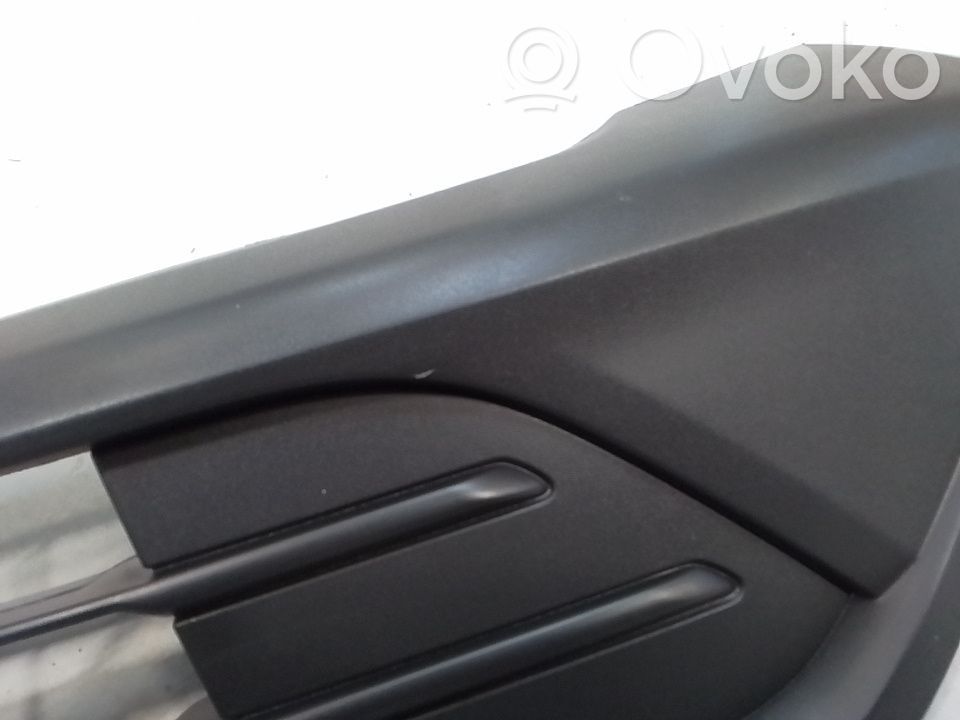 Ford Transit -  Tourneo Connect Etupuskurin ylempi jäähdytinsäleikkö 