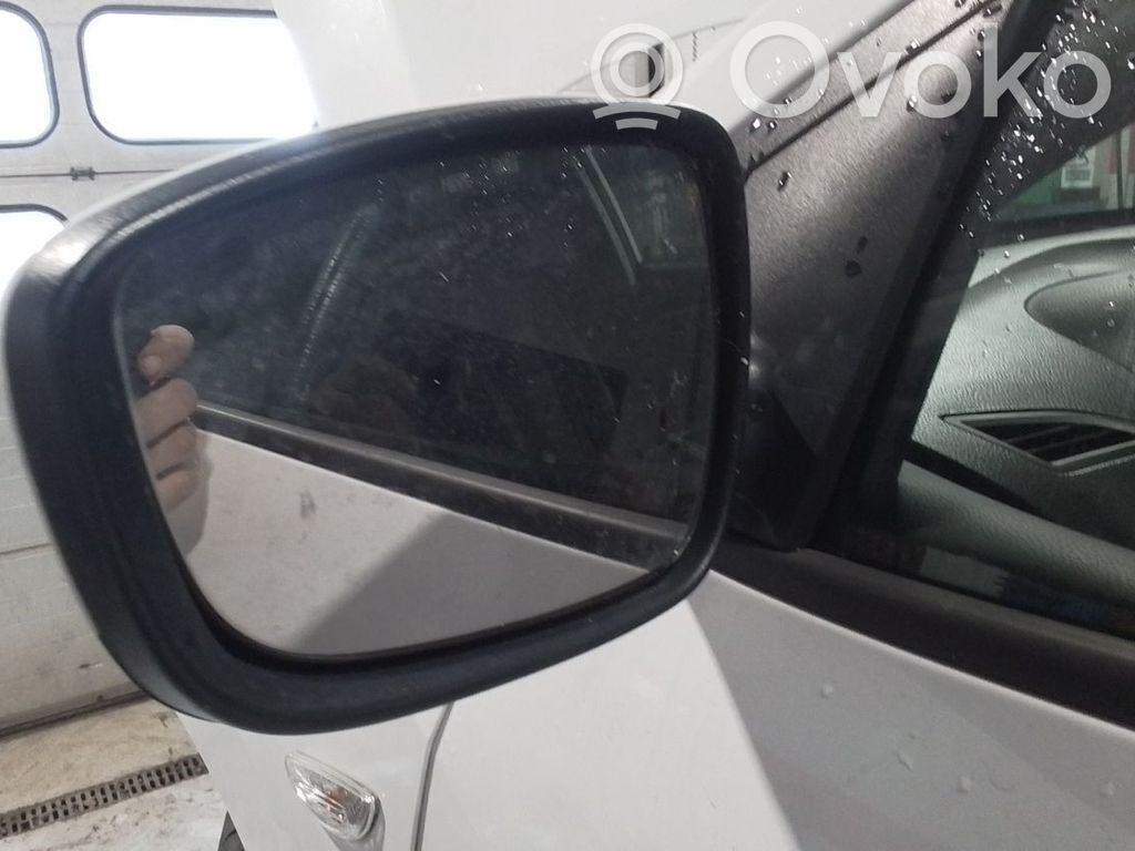 Hyundai i30 Elektryczne lusterko boczne drzwi przednich 
