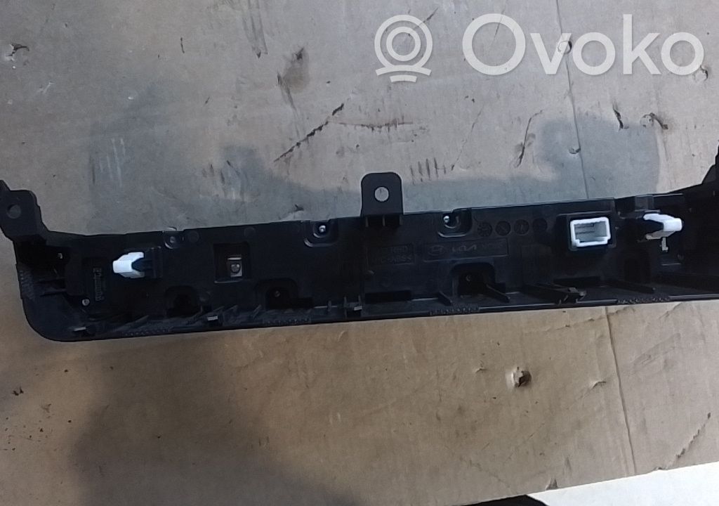 KIA Niro Climate control unit 