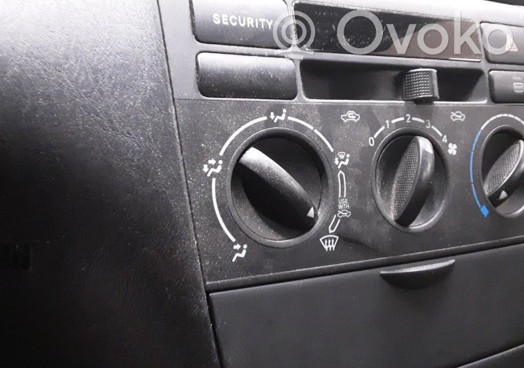 Toyota Corolla E120 E130 Climate control unit 