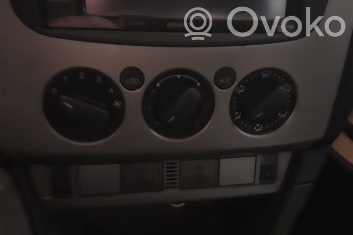 Climate control unit   1719799