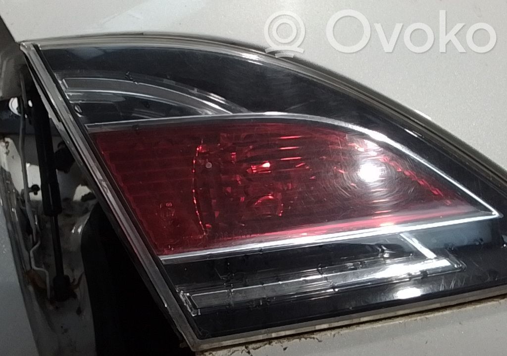 Mazda 6 Aizmugurējais lukturis virsbūvē 