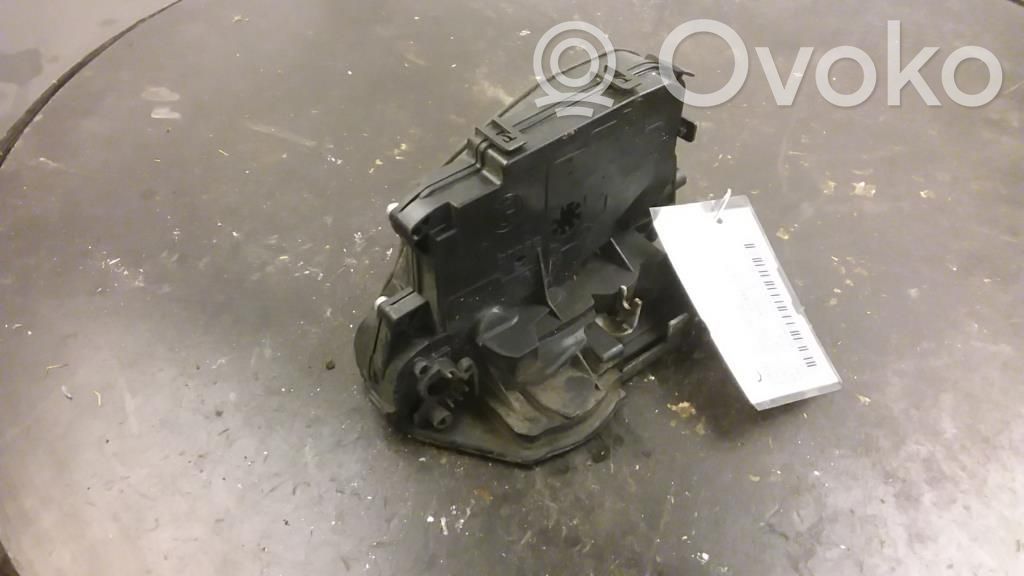 Centrālās atslēgas motoriņš   7059974