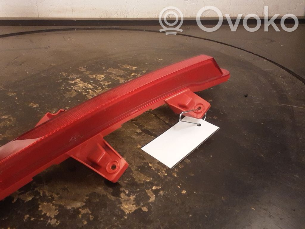 Rear tail light reflector   92405CV350