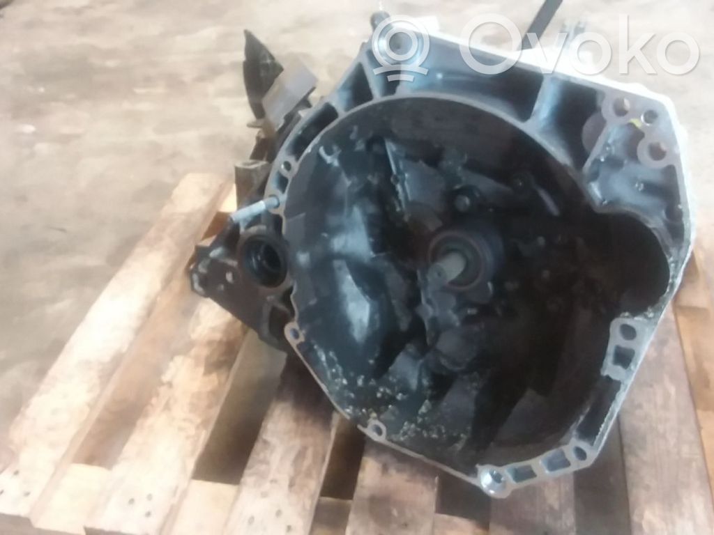 Dacia Logan II Cutie viteze manuală cu 5 trepte 
