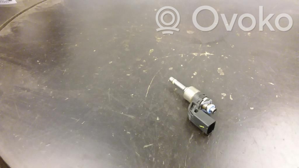Injecteur de carburant   03C906036M