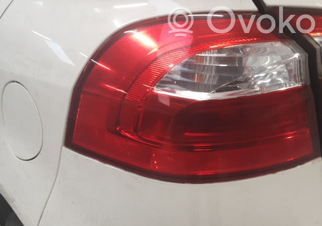 Rear/tail lights