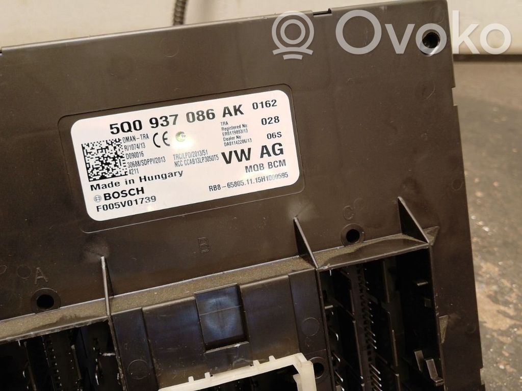 Mukavuusmoduuli   5Q0937086AK