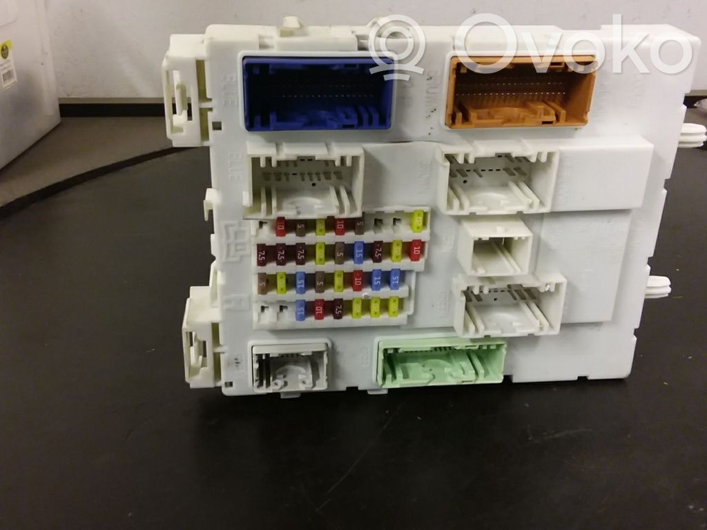 Fuse module   1912846