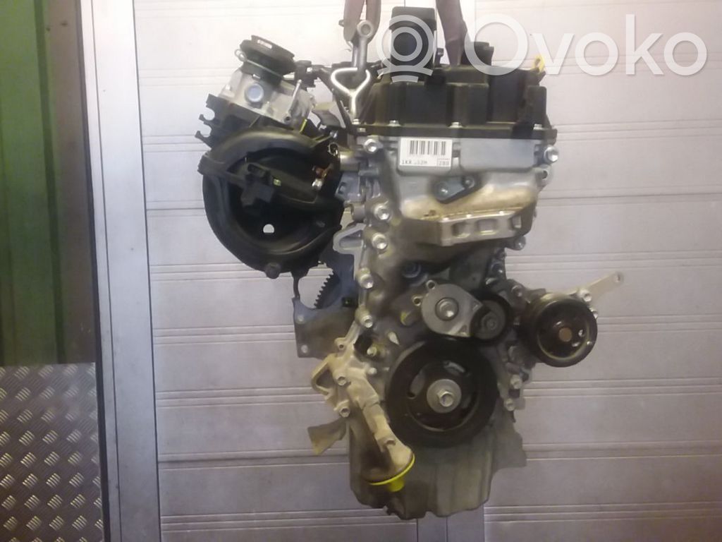 Engine   190000Q082
