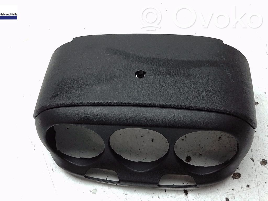 Opel Corsa E Panelės apdailos skydas (centrinis) 