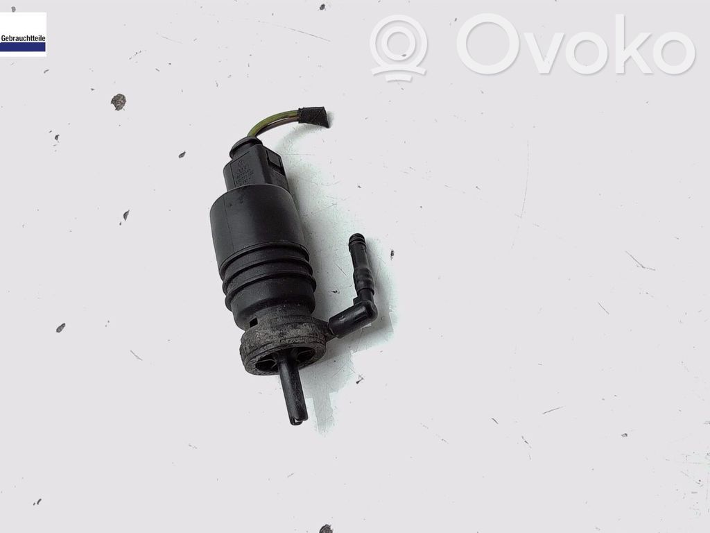 Windscreen/windshield washer pump   1K5955651,1T0955651