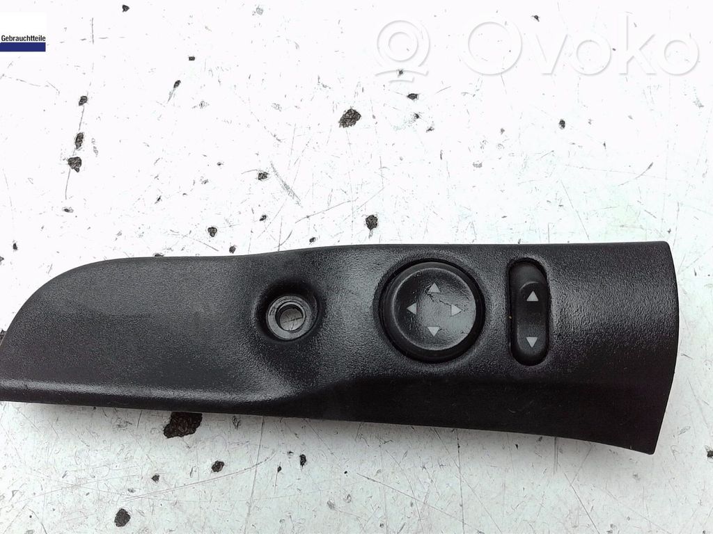 Fiat Doblo Element lusterka bocznego drzwi przednich 