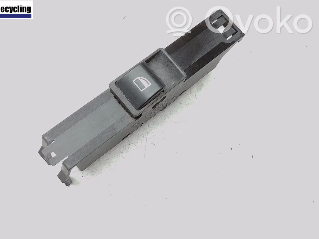 Electric window control switch   61316902177,61318381511