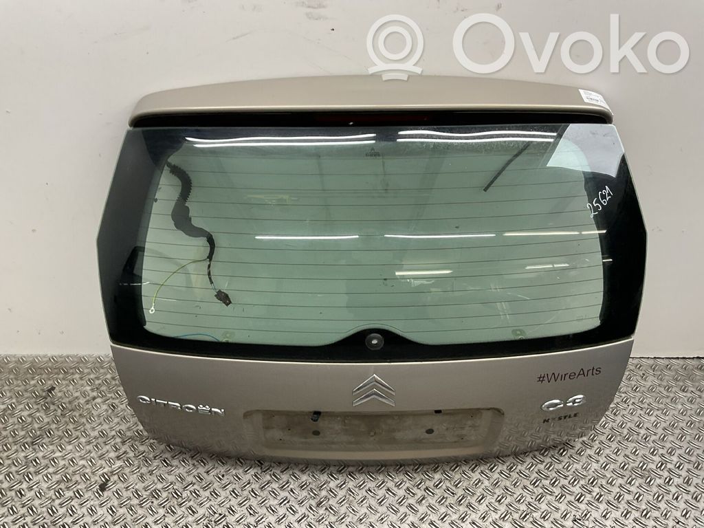 Tailgate/trunk/boot lid   8701Q2