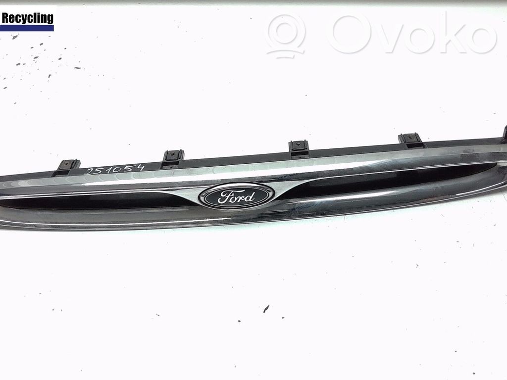 Ford Escort Front grill 