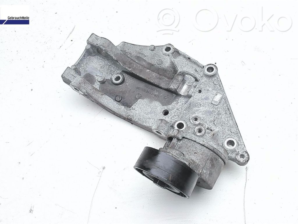 Citroen C4 I Picasso Generator/alternator bracket 