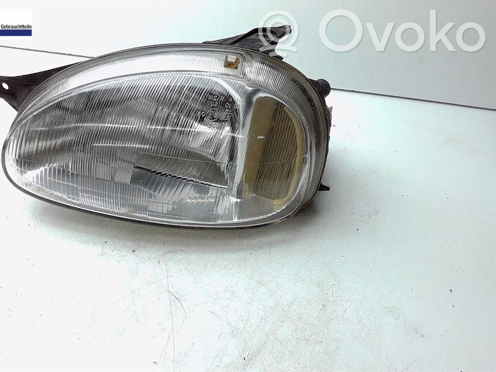 Opel Corsa B Phare frontale 