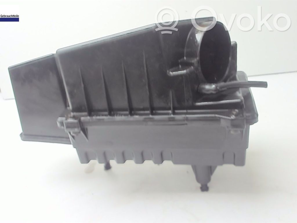 Ford Focus Air filter box 