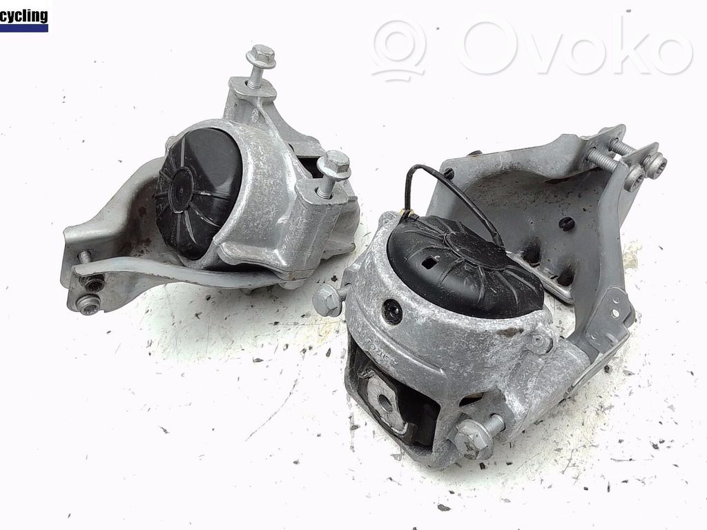 Audi A5 8T 8F Engine mounting bracket 