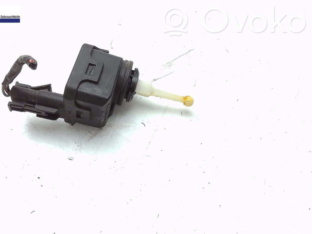Volvo S40, V40 Headlight level adjustment motor 
