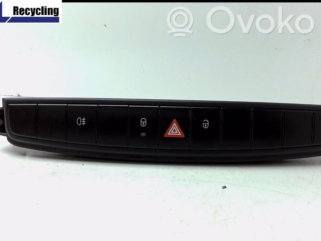 Smart ForFour I Hazard light switch 