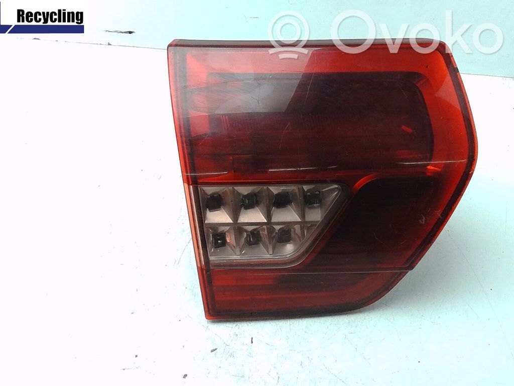 Citroen C5 Lampă spate în capacul portbagajului 