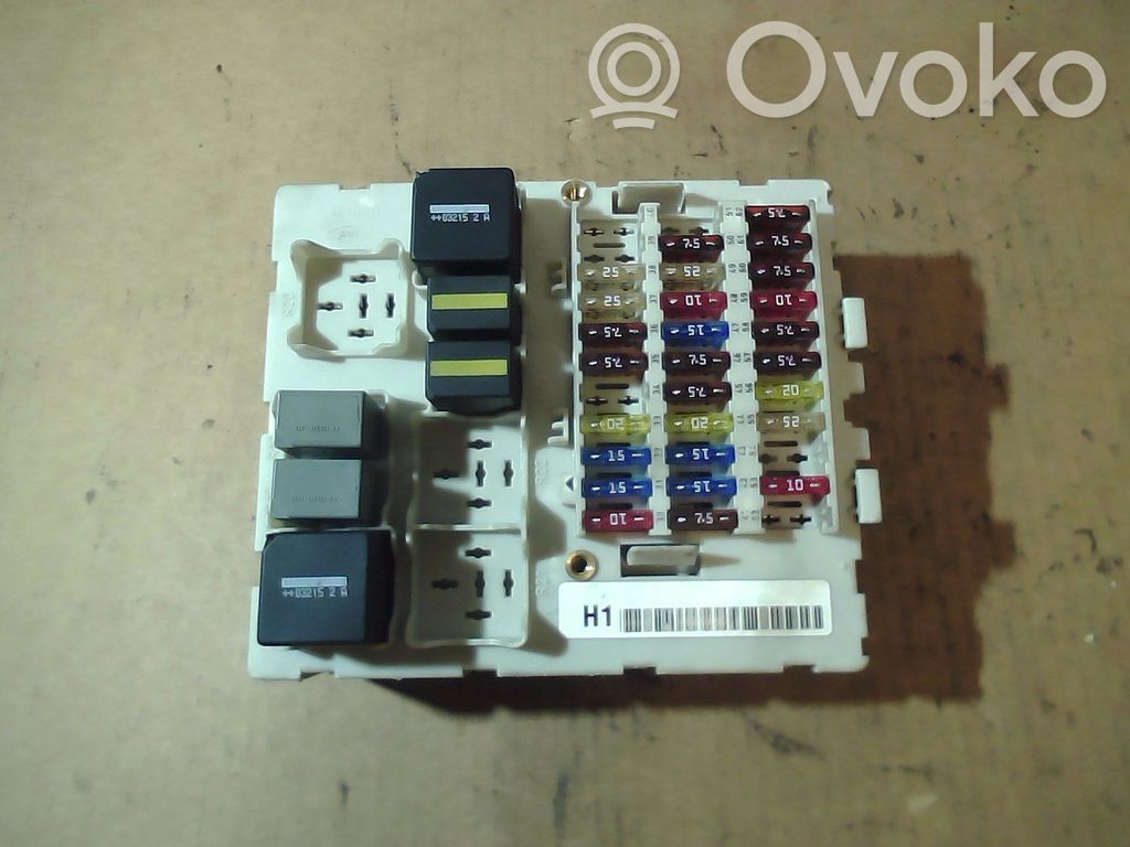 Juego de caja de fusibles   2M5T14A023BE