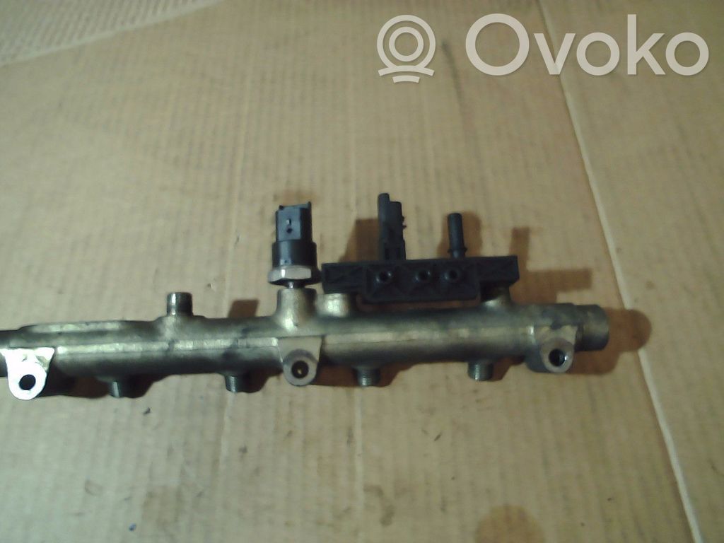 Peugeot 807 Fuel main line pipe 