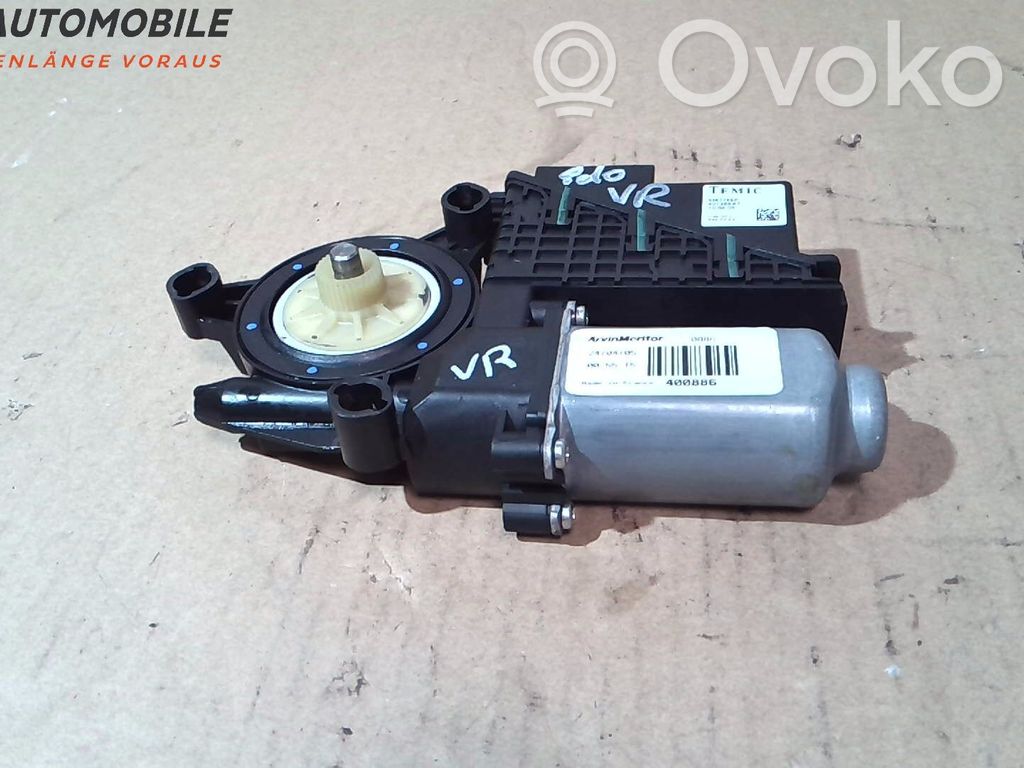 Volkswagen Polo IV 9N3 Silnik regulatora szyby drzwi przednich 