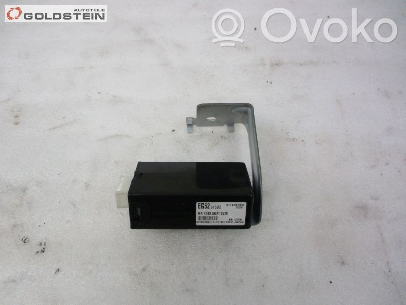 Door central lock control unit/module   EG52675DZ,EG52675DZ