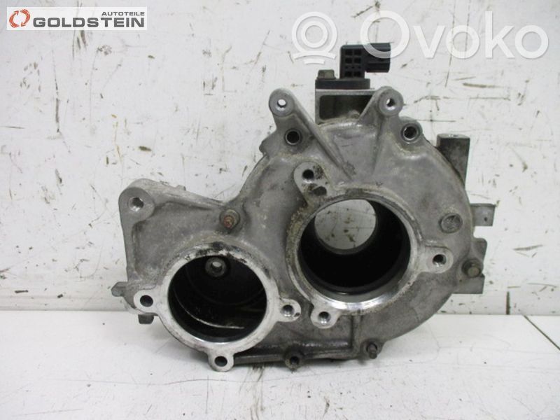Moottorin koppa   RF7J10600,RF7J10600