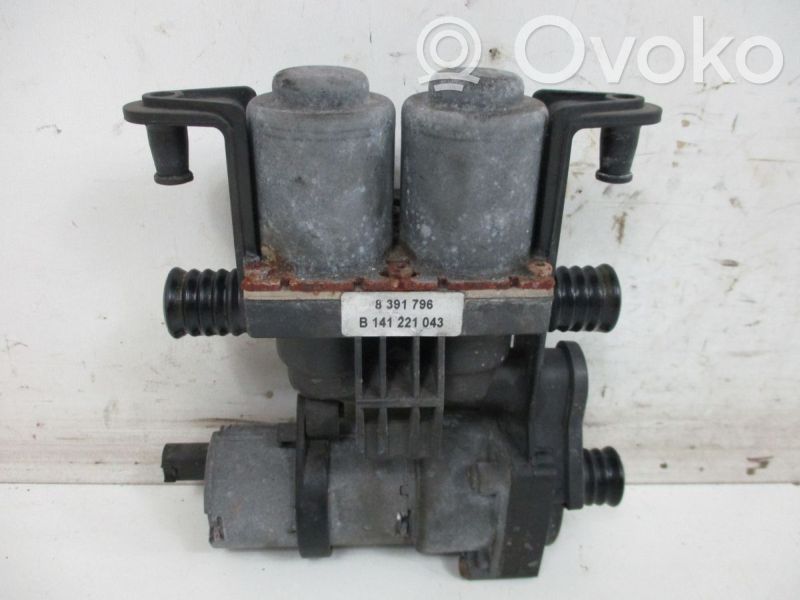 BMW 7 E38 Apsildes radiatora vārsts (-i) 