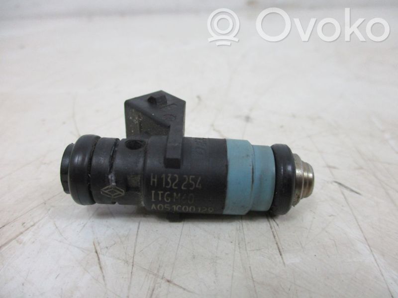 Sprausla (-i)   8200132254,8201037748,8200132254,8201037748