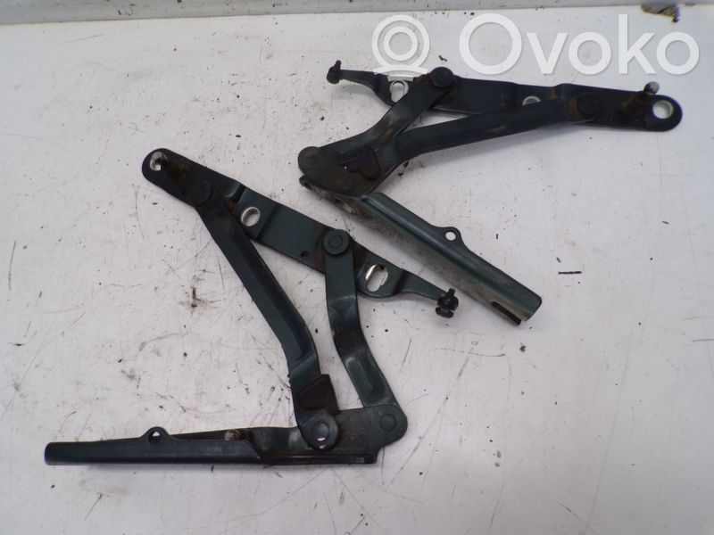 Puerta del maletero/compartimento de carga   8A5827302A,8A5827301A,8A5827301A,8A5827302A
