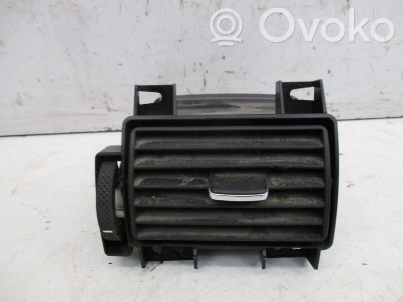 Lango oro grotelės   8C1119C682AA,8C1119C682AA